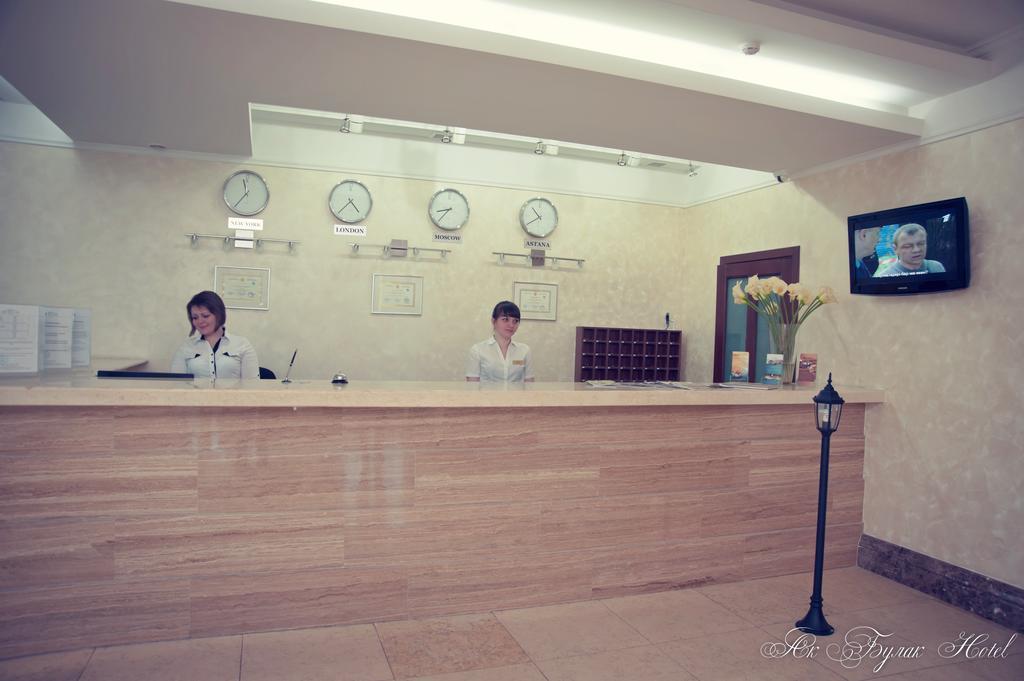 Akbulak Hotel Астана Экстерьер фото